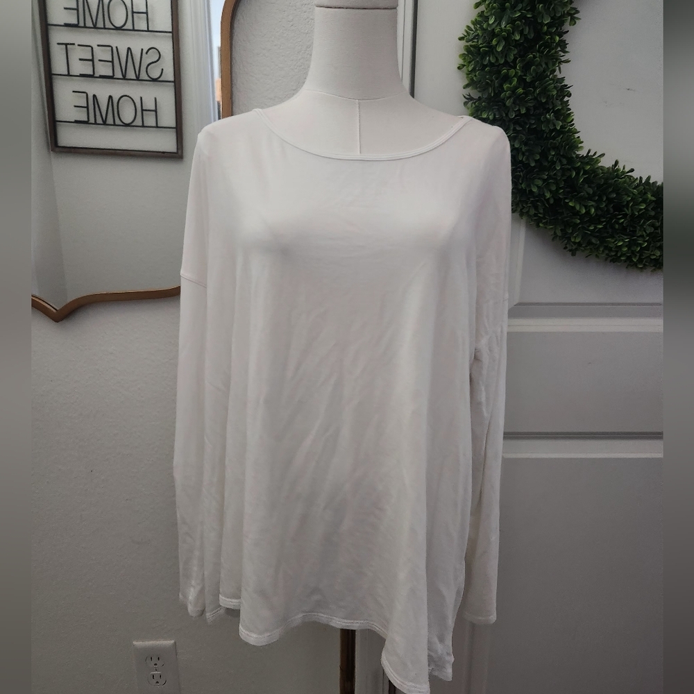 Lululemon Back Cutout Top